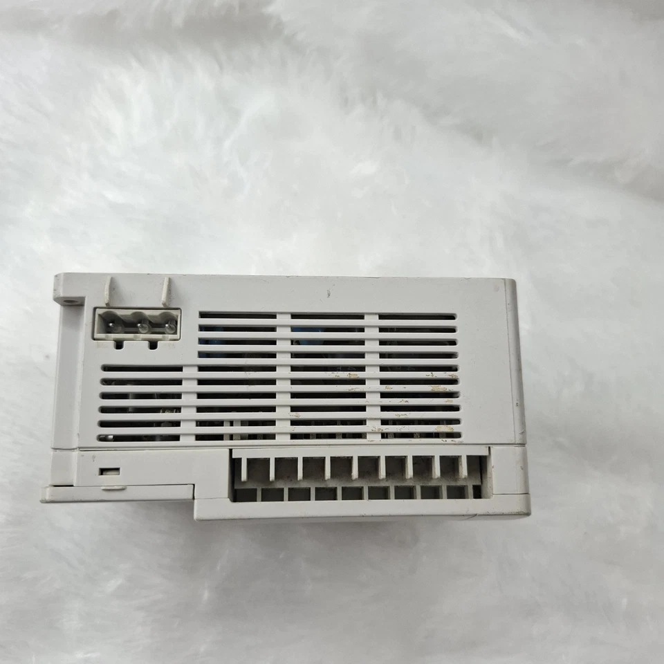 USED INVT IVC1-1410MAT PROGRAMMABLE CONTROLLER 100V-240V AC OUTPUT 24V DC